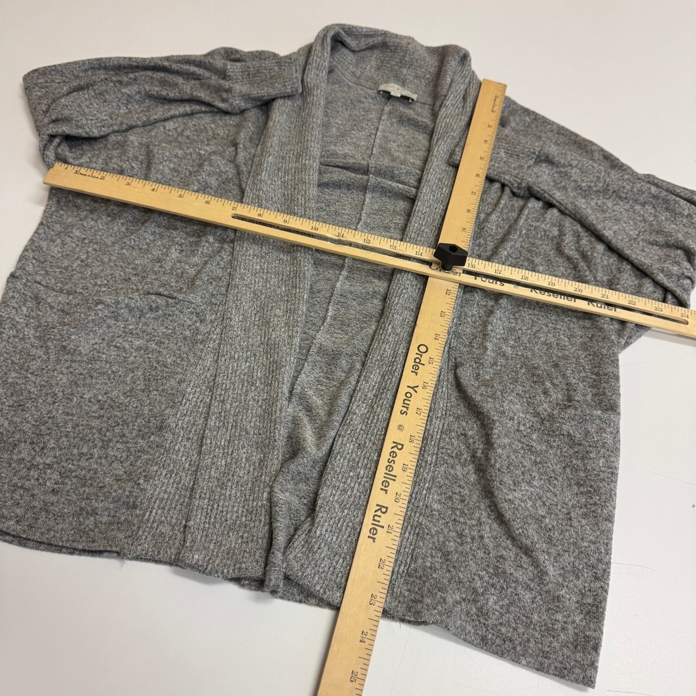 Lucky‎ Brand Cardigan Sweater Womens Size S Gray Soft Minimalist Coquette - Picture 7 of 9